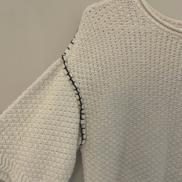 Forever 21 sweater - Picture 2 of 4